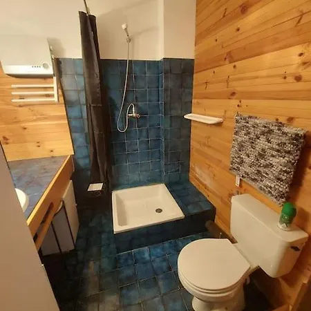 Cosy A La Station Apartment *